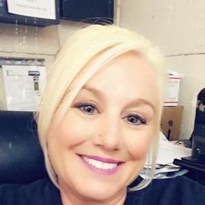 Meet your Posher, Dayna